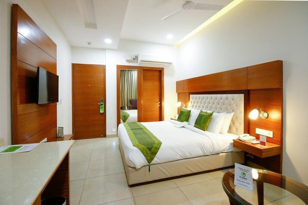 Mint Hotel Premia Chandigarh, Zirakpur Eksteriør bilde