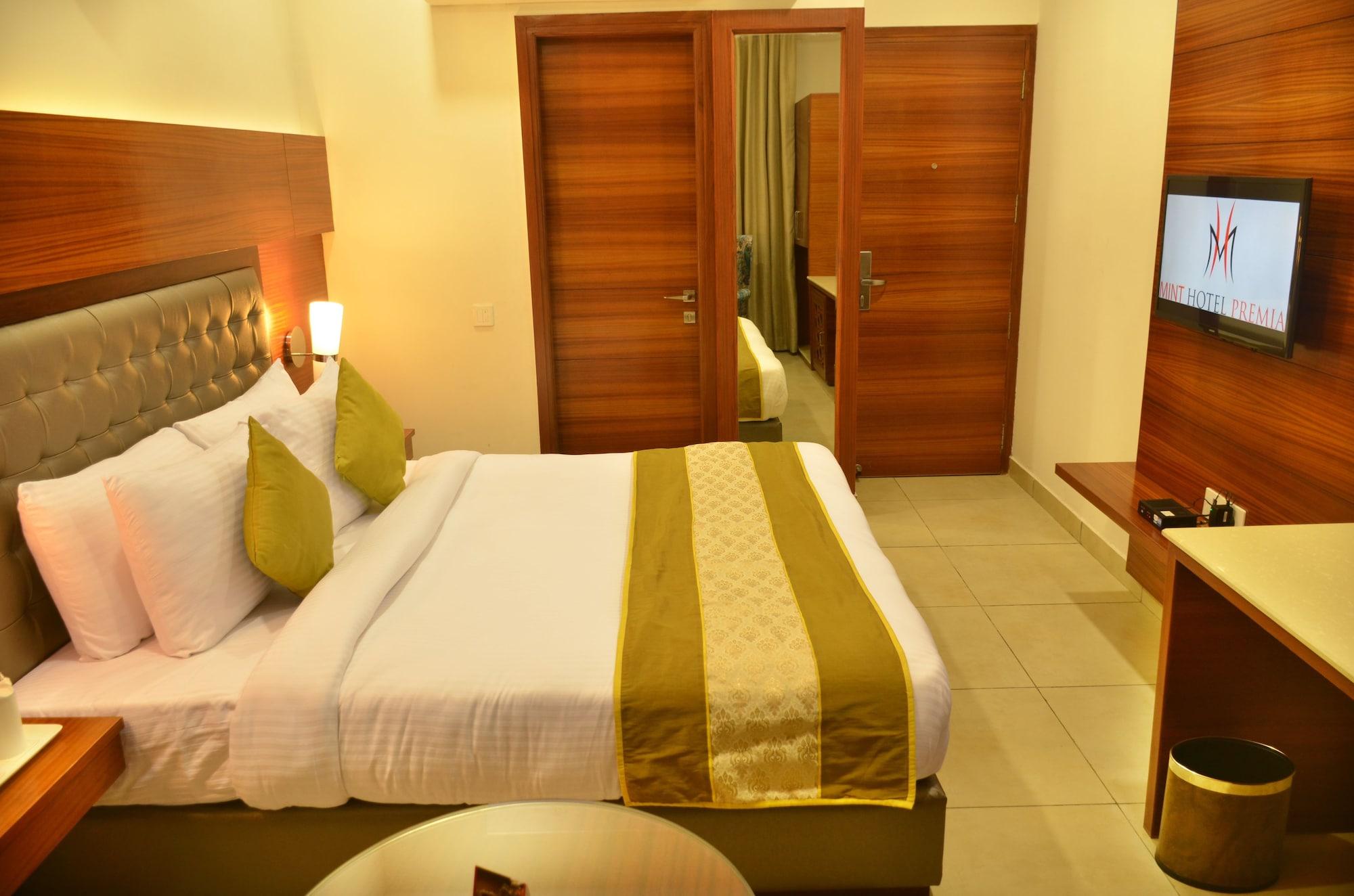 Mint Hotel Premia Chandigarh, Zirakpur Eksteriør bilde